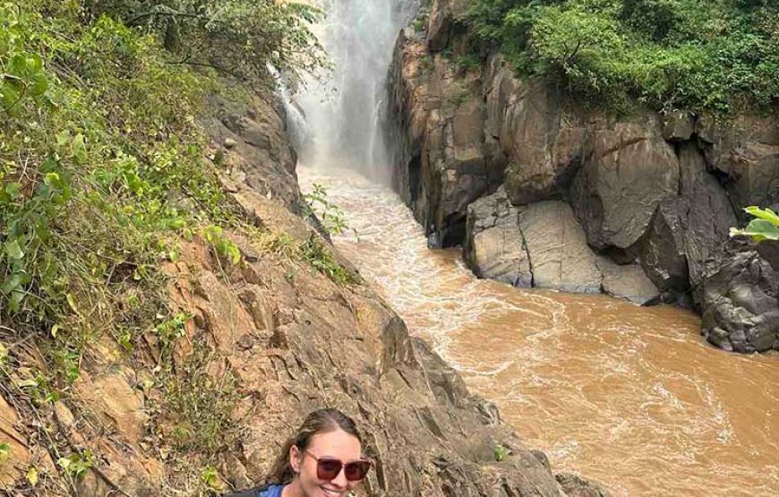 Teach English at Ombugu Primary