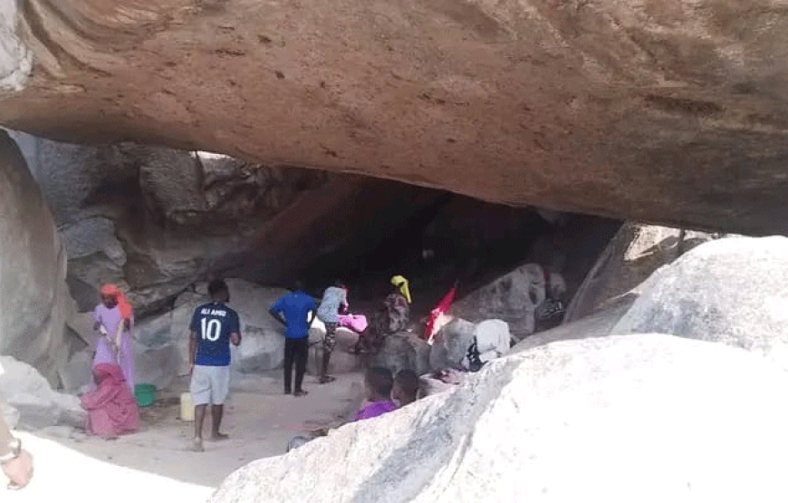 Nyumbayamungu & Mugambocave